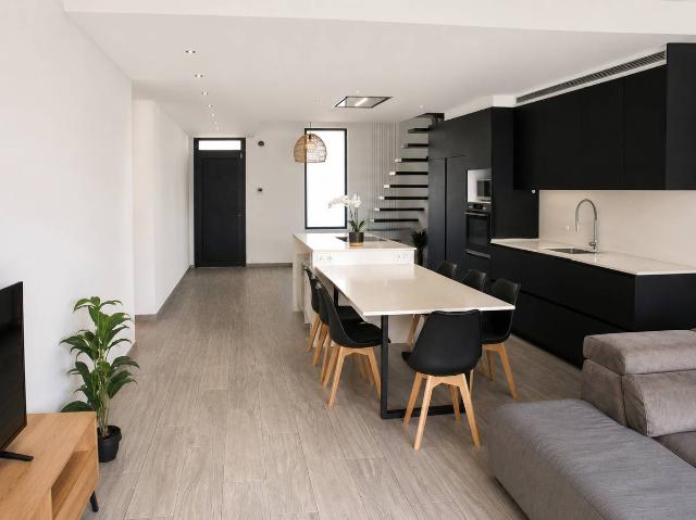 Casa adosada en Venta en Eixample Horta Capallera
