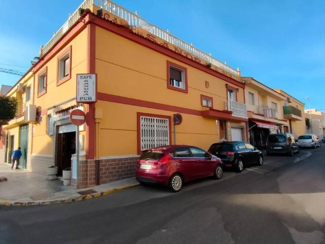 Casa adosada en Venta en Ejido Sur