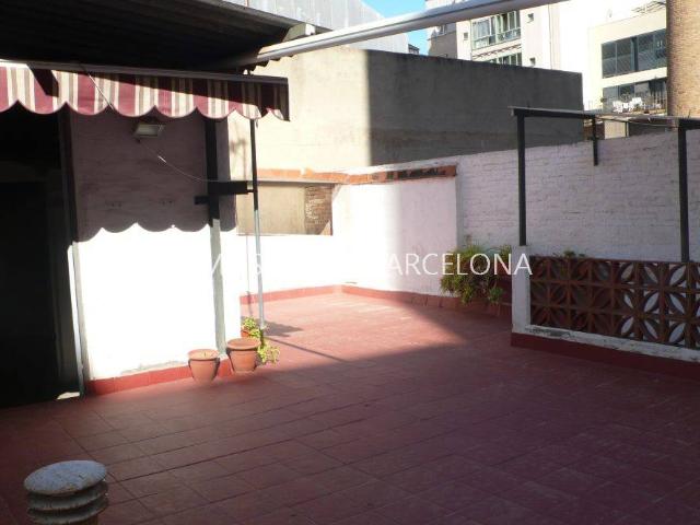 Casa adosada en Venta en El Camp de l'Arpa del Clot