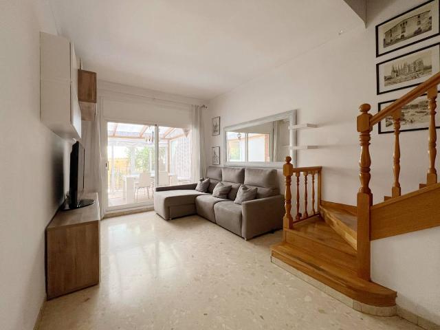 Casa adosada en Venta en El Camp de l'Arpa del Clot