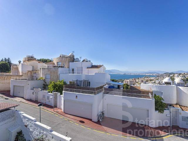 Casa adosada en Venta en El Candado