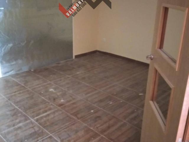 Casa adosada en Venta en El Casar de Escalona