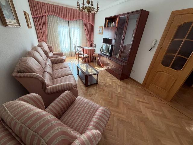 Casa adosada en Venta en El Casar de Escalona