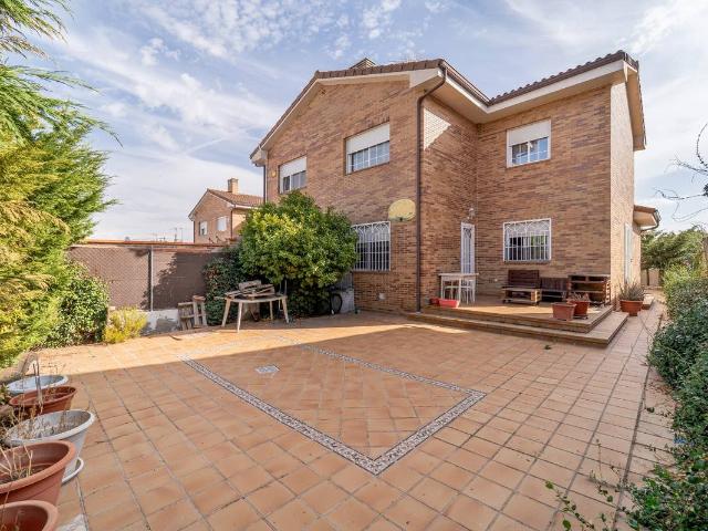 Casa adosada en Venta en El Álamo