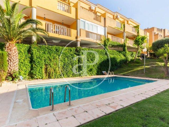 Casa adosada en Venta en El Bosque