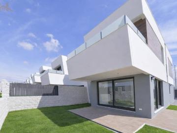 Casa adosada en Venta en El Bosque