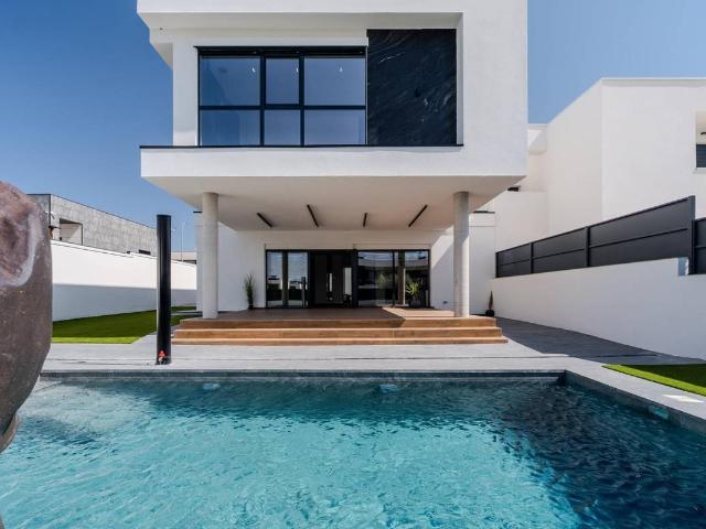 Casa adosada en Venta en El Bosque