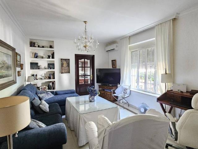 Casa adosada en Venta en El Brillante El Naranjo El Tablero