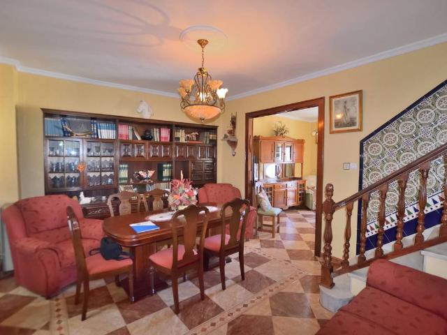 Casa adosada en Venta en El Gastor
