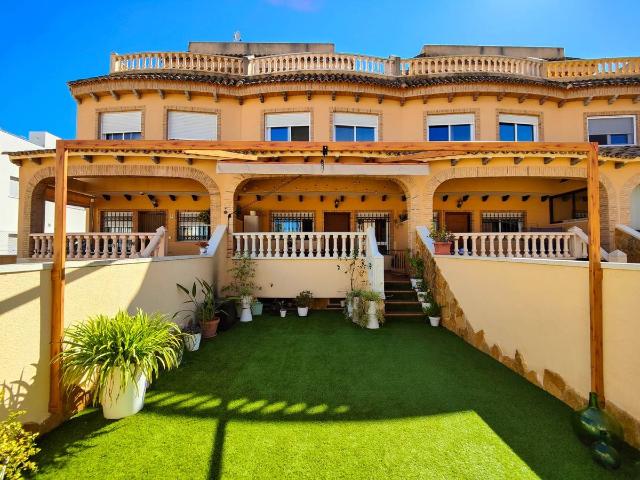 Casa adosada en Venta en El Edén