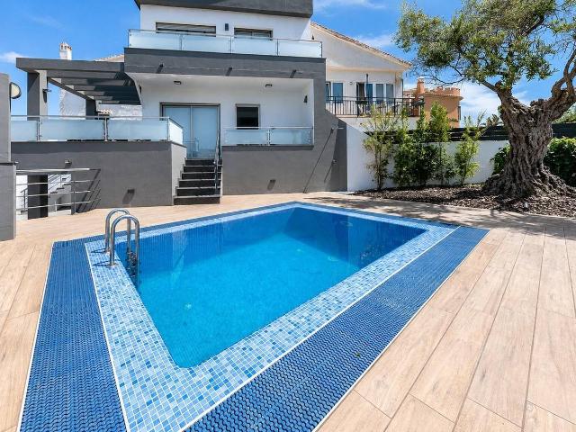 Casa adosada en Venta en El Faro de Calaburra Chaparral