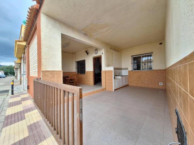 Casa adosada en Venta en El Marenyet