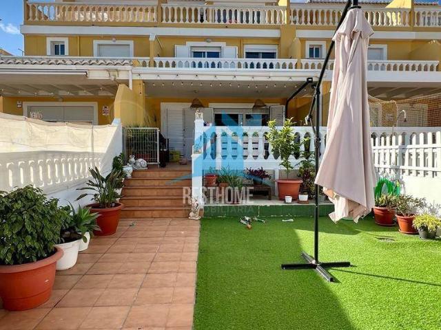 Casa adosada en Venta en El Marenyet