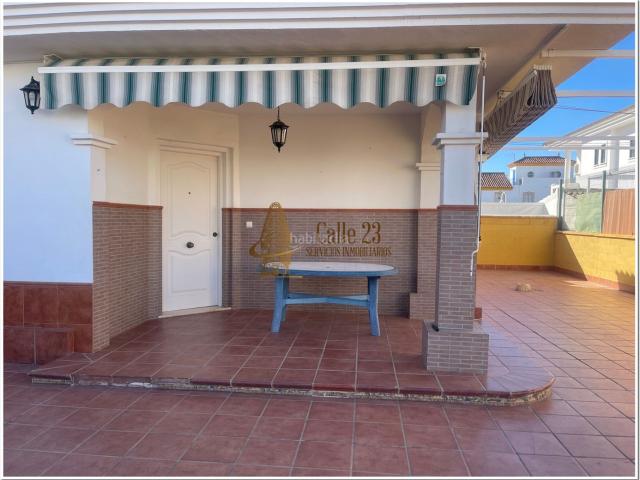 Casa adosada en venta en El Portil. Casas adosadas El.