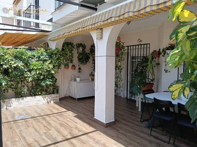 Casa adosada en Venta en El Pinillo