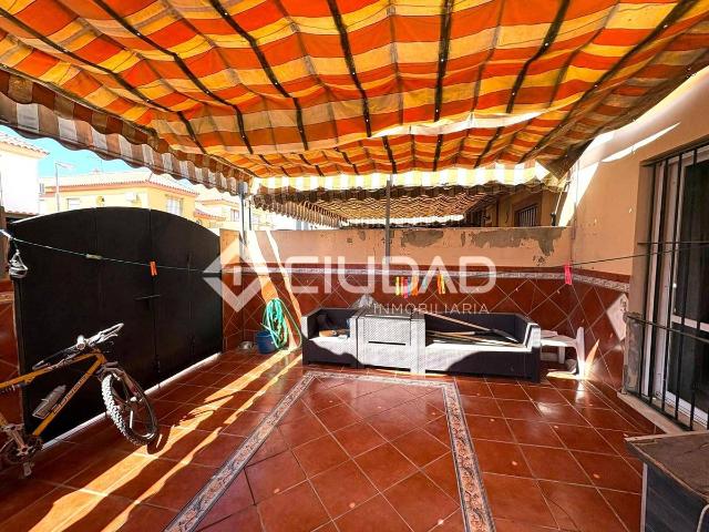 Casa adosada en Venta en El Pino Bajo de Guía