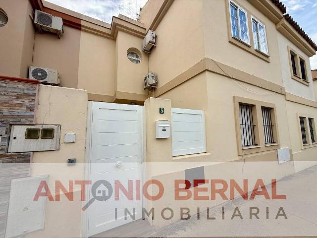 Casa adosada en Venta en El Rocío La Milagrosa