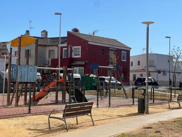 Casa adosada en Venta en El Rocío La Milagrosa