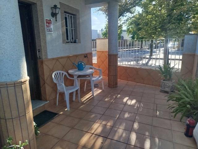 Casa adosada en Venta en El Rocío La Milagrosa