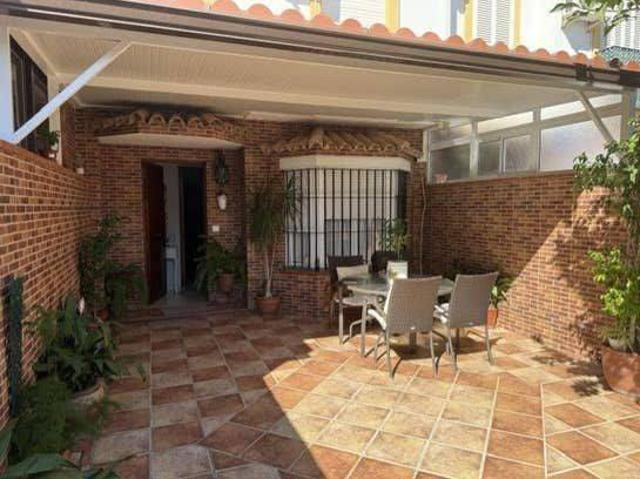 Casa adosada en Venta en El Rocío La Milagrosa