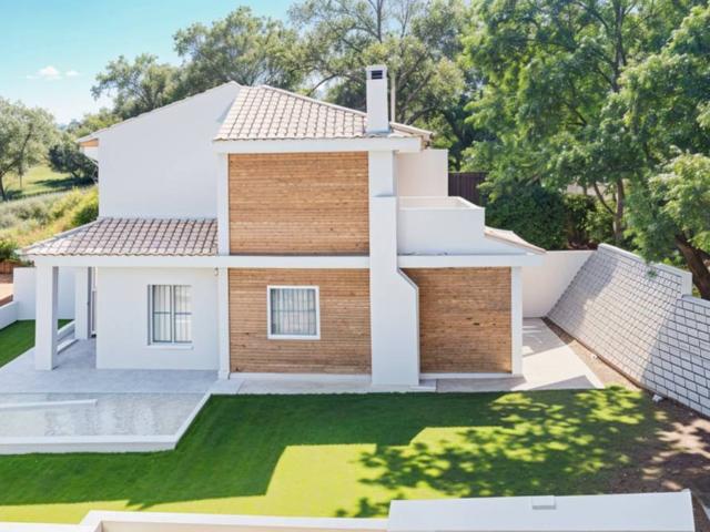 Casa adosada en Venta en El Ronquillo