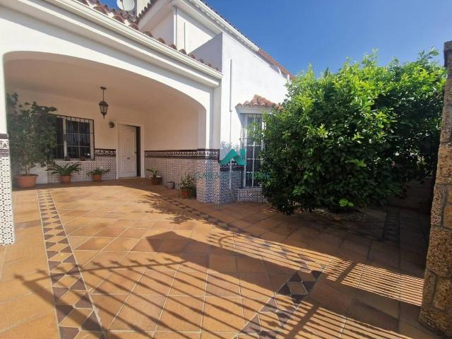 Casa adosada en Venta en El Retiro La Vid