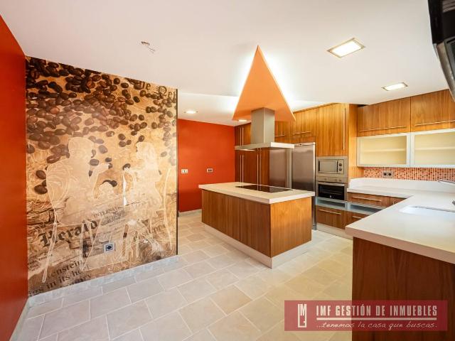 Casa adosada en Venta en El Tomillar