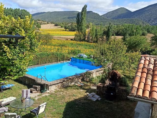 CASA ADOSADA EN VENTA EN EL VALLE DE TOBALINA