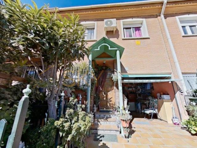 Casa adosada en Venta en El Vallejo