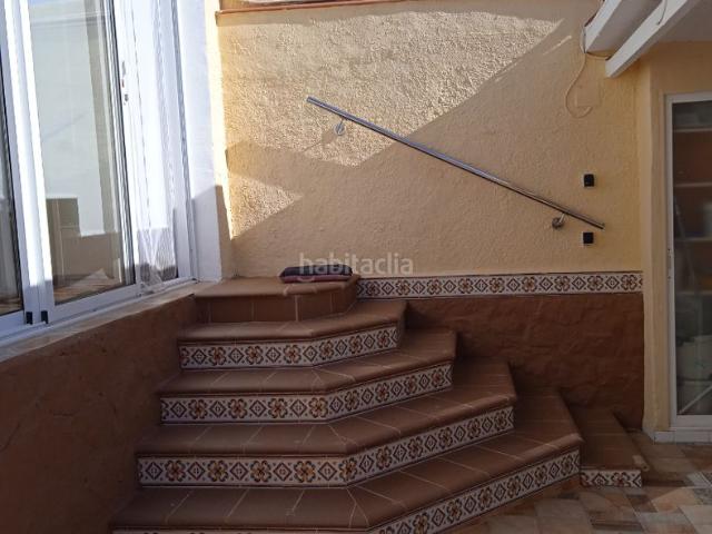 Casa adosada en venta en Eliana l´, Montesol. Chalet pareado en una sola planta con piscina y casa de invitados en Montesol. Casas adosadas Eliana.