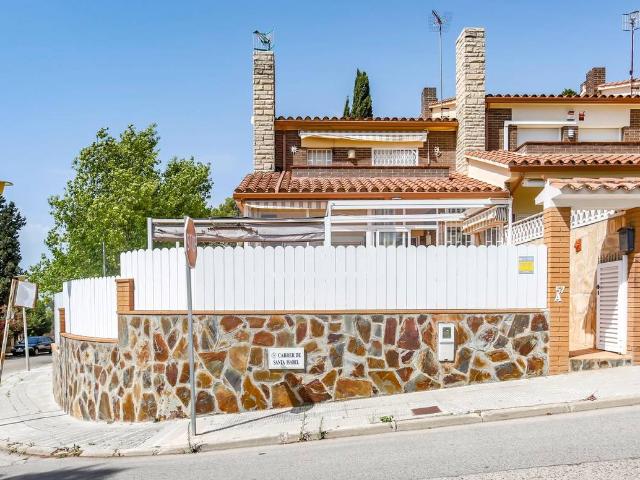 Casa adosada en Venta en Els Masos Els Garrofers