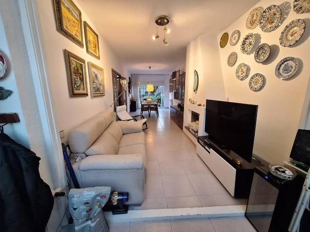 Casa adosada en Venta en Els Merinals