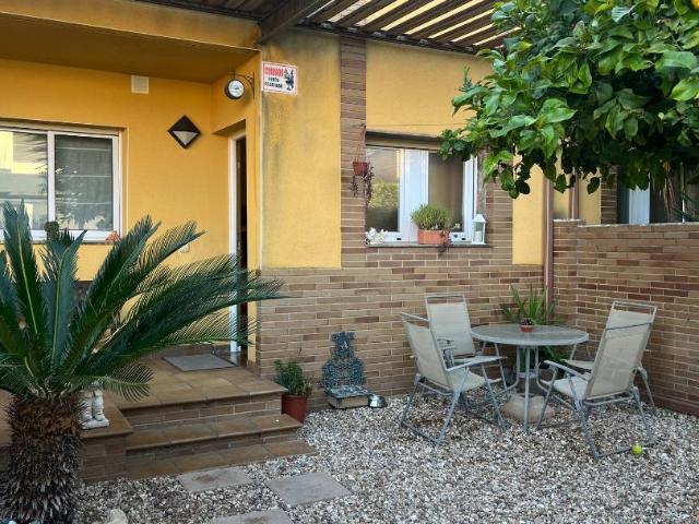 Casa adosada en Venta en Els Ametllers