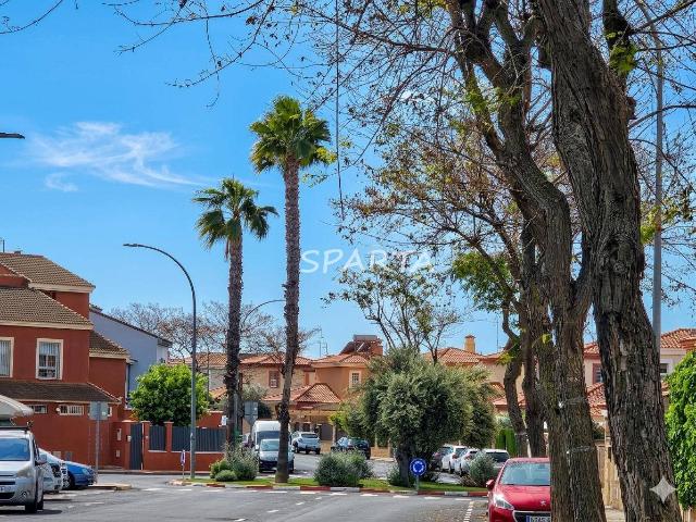Casa adosada en Venta en Espartinas Pueblo