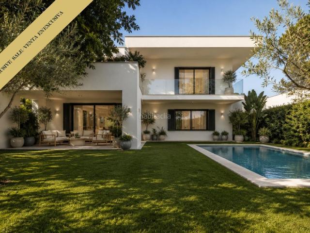 Casa adosada en venta en Esplugues de Llobregat, Ciutat Diagonal. Exclusivo chalet adosado de lujo con piscina privada en Esplugues. Casas adosadas Esplugues de.