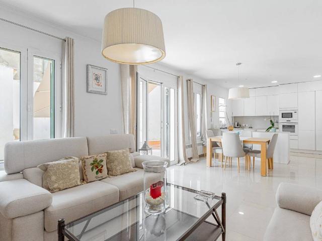 Casa adosada en Venta en Foners
