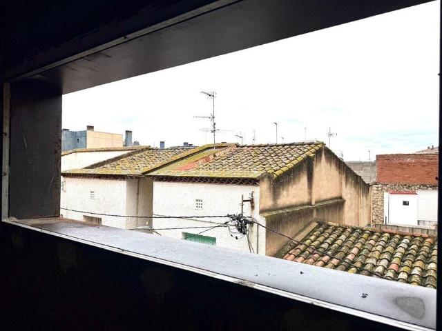 Casa adosada en venta en Figueres, Eixample Horta Capallera. Casa adosada a reformar en Figueres con proyecto CCalçada de Tapis nº7. Casas adosadas.