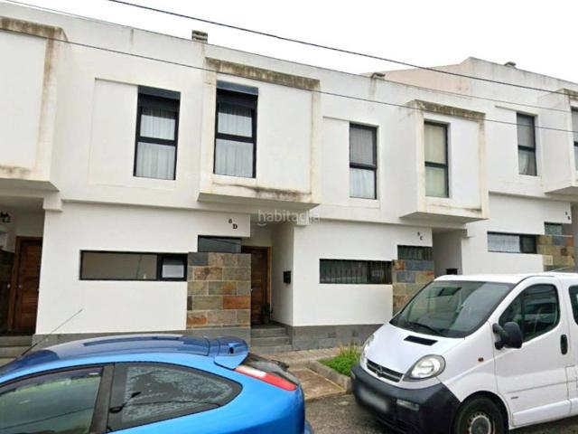 Casa adosada en venta en Firgas. INMUEBLE EN RENTABILIDAD. Casas adosadas.