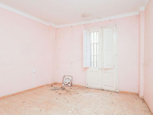 Casa adosada en venta en Flix Costa Dorada. Casas adosadas.