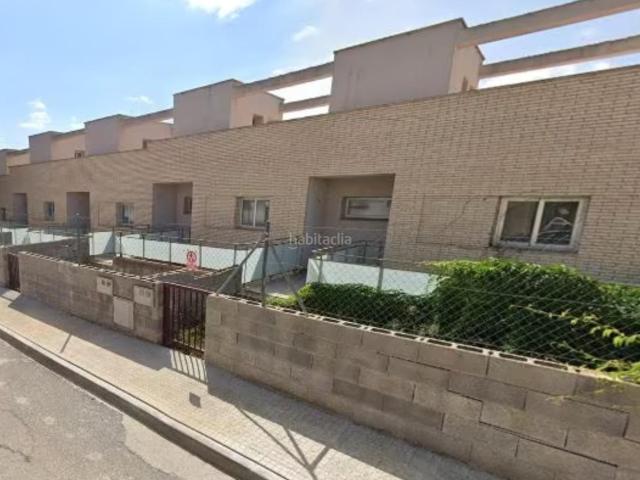 Casa adosada en venta en Flix Costa Dorada. Casas adosadas.