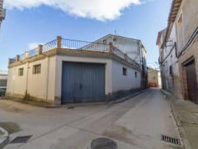 Casa adosada en Venta en Fréscano