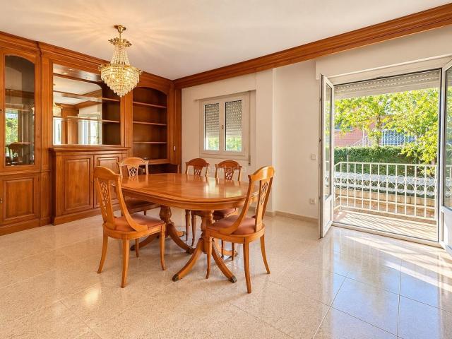 Casa adosada en venta en Fuenlabrada, Centro. Adosado en Fuenlabrada. Casas adosadas.