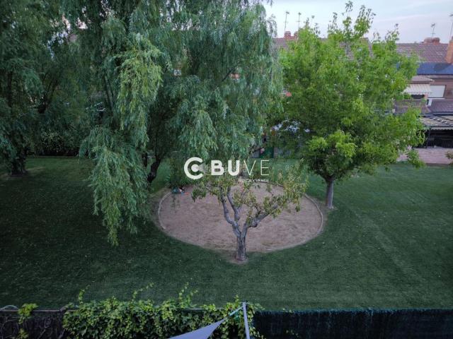Casa adosada en venta en Fuenlabrada, La Serna. BUVE VENDE CHALET CON REFERENCIA 46654. Casas adosadas.
