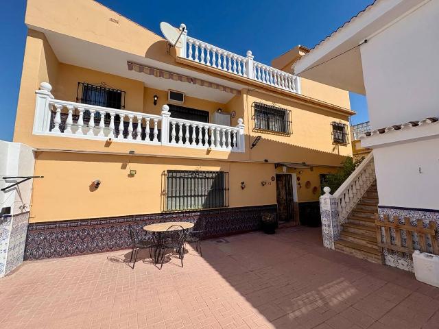 Casa adosada en Venta en Fuente Alegre El Chaparral Los Morales