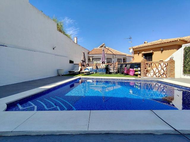 Casa adosada en Venta en Fuente Alegre El Chaparral Los Morales