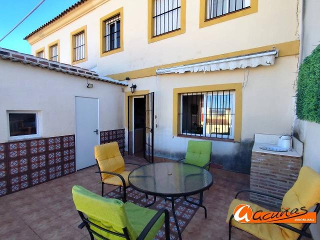 Casa adosada en Venta en Fuente de Piedra