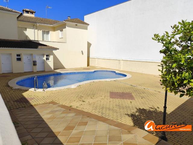 Casa adosada en Venta en Fuente de Piedra
