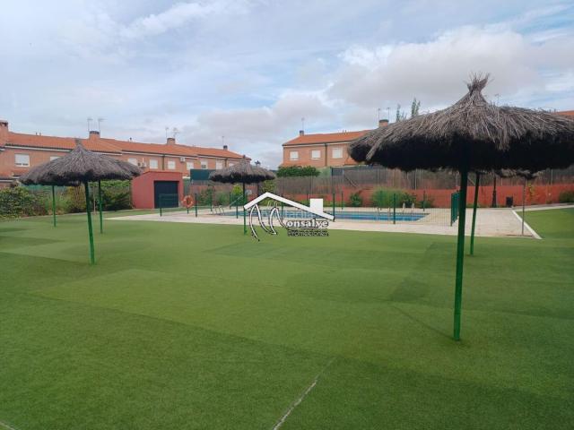 Casa adosada en venta en Hormigos. Chalet Adosado en Hormigos, Toledo ¡Tu Hogar Ideal te Espera!. Casas adosadas.