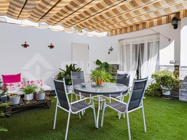 Casa adosada en Venta en Hacienda La Cartuja