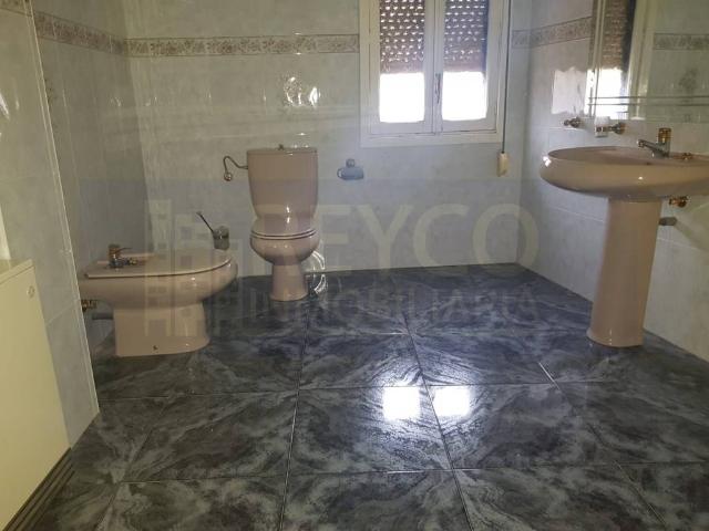 Casa adosada en Venta en Haro